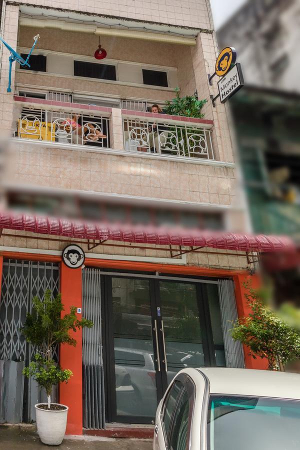 Little Monkey Hostel Yangon Luaran gambar